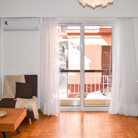Spacious Modern Apartment In Pagkrati Афины Экстерьер фото