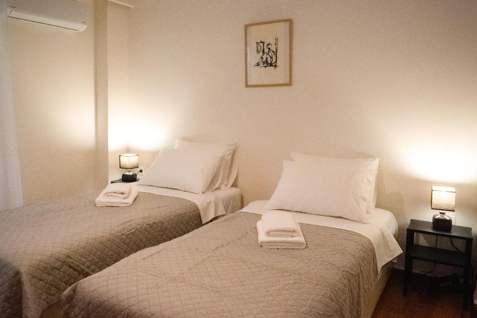 Spacious Modern Apartment In Pagkrati Афины Экстерьер фото